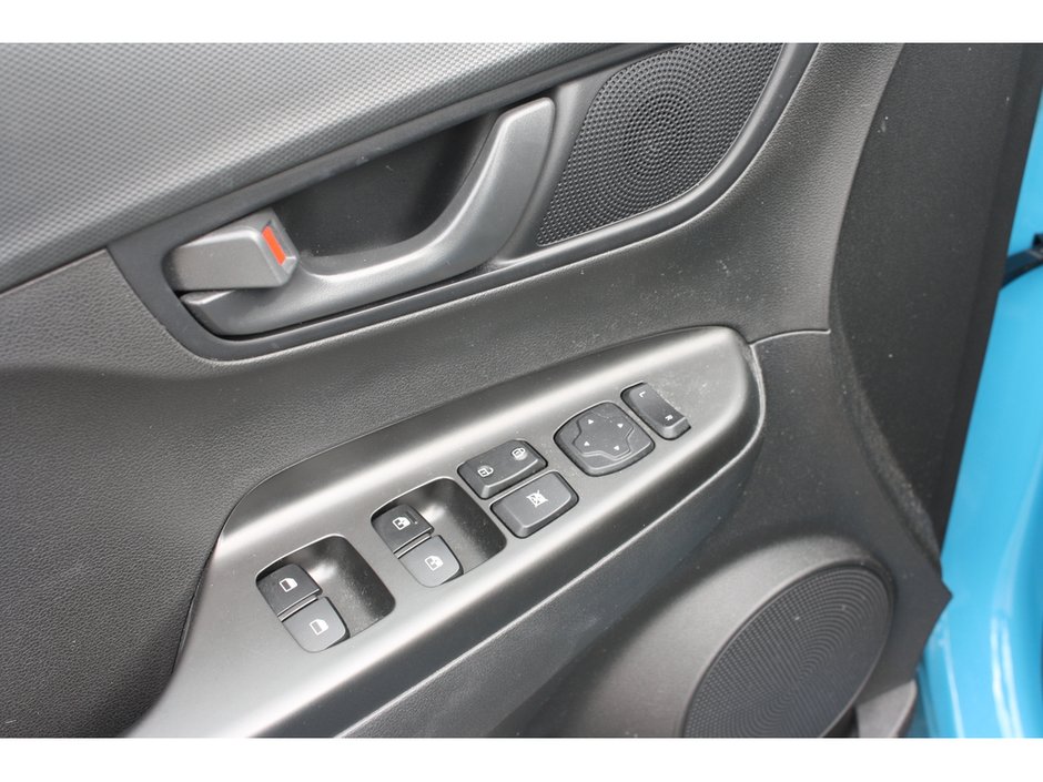 2023 Hyundai Kona 2.0L Preferred-8