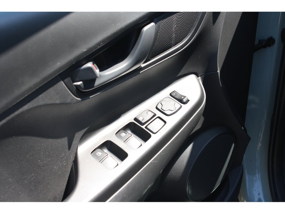 2023 Hyundai Kona 2.0L Preferred-7