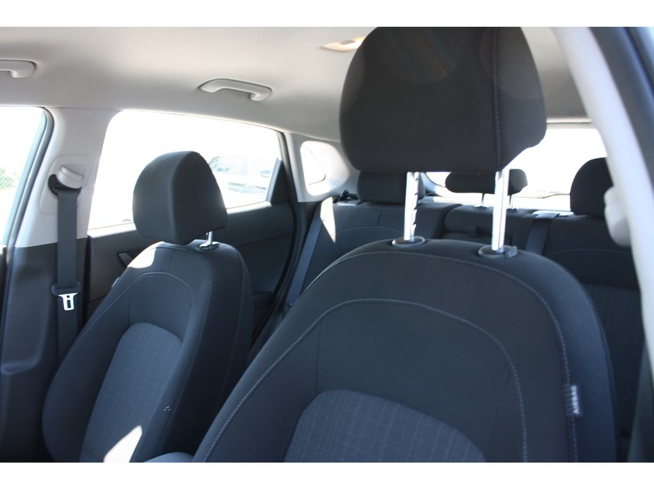 2023 Hyundai Kona 2.0L Preferred-9