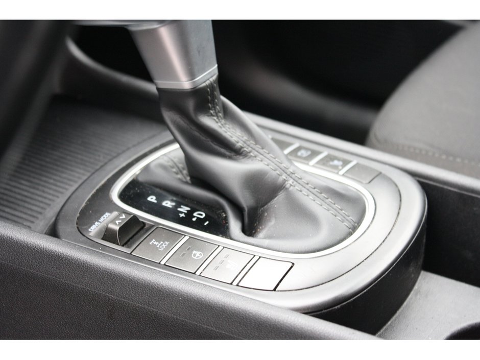 2024 Hyundai Kona 2.0L Preferred-11