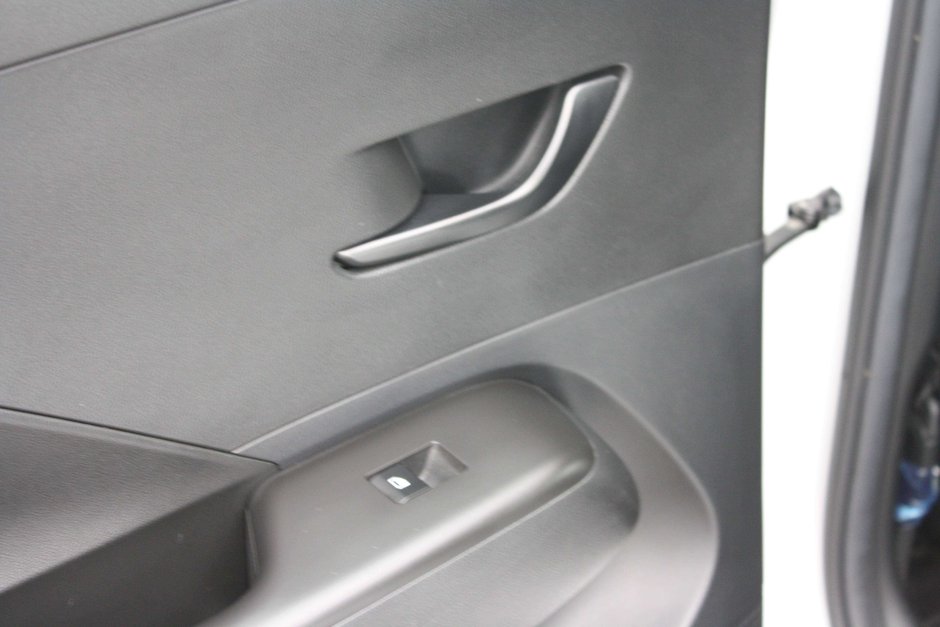 2024 Hyundai Kona 2.0L Essential-7
