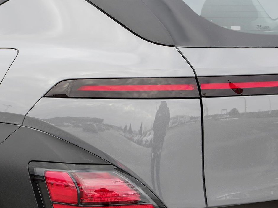 2025 Hyundai Kona Preferred-10