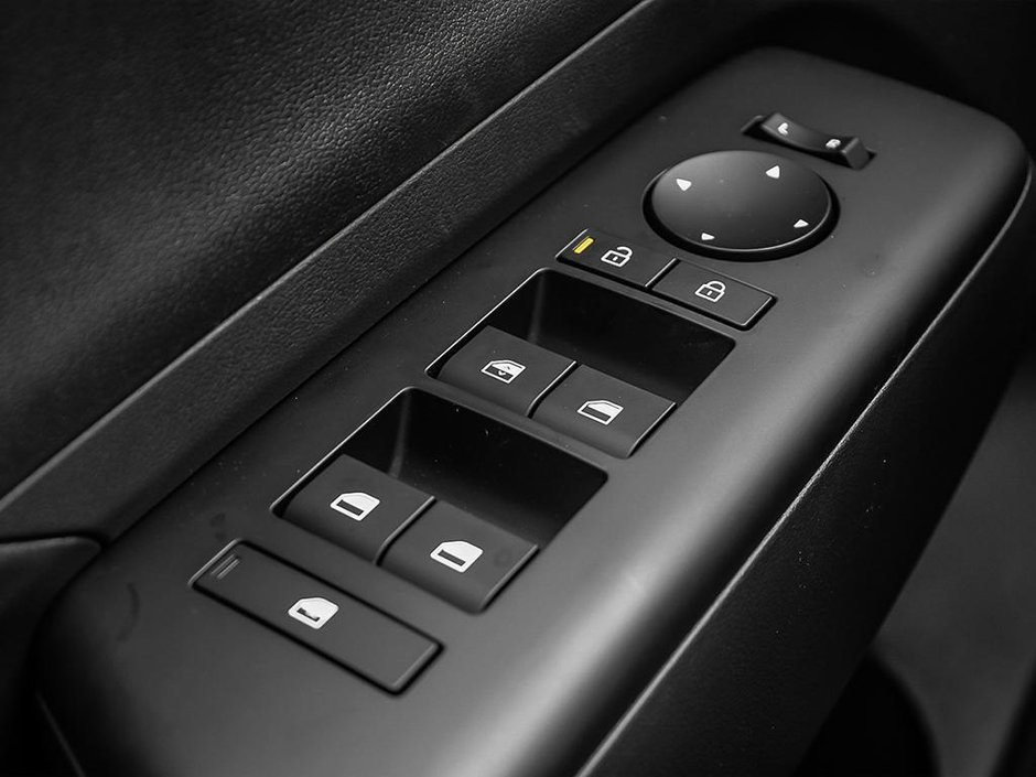 2026 Hyundai Kona Essential-15