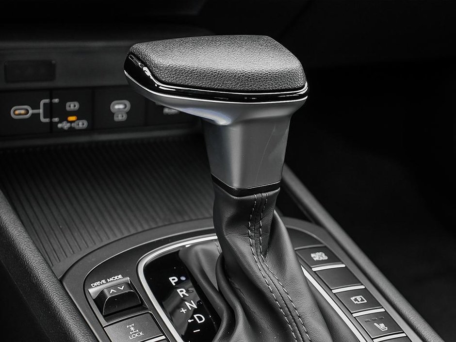 2026 Hyundai Kona Essential-16