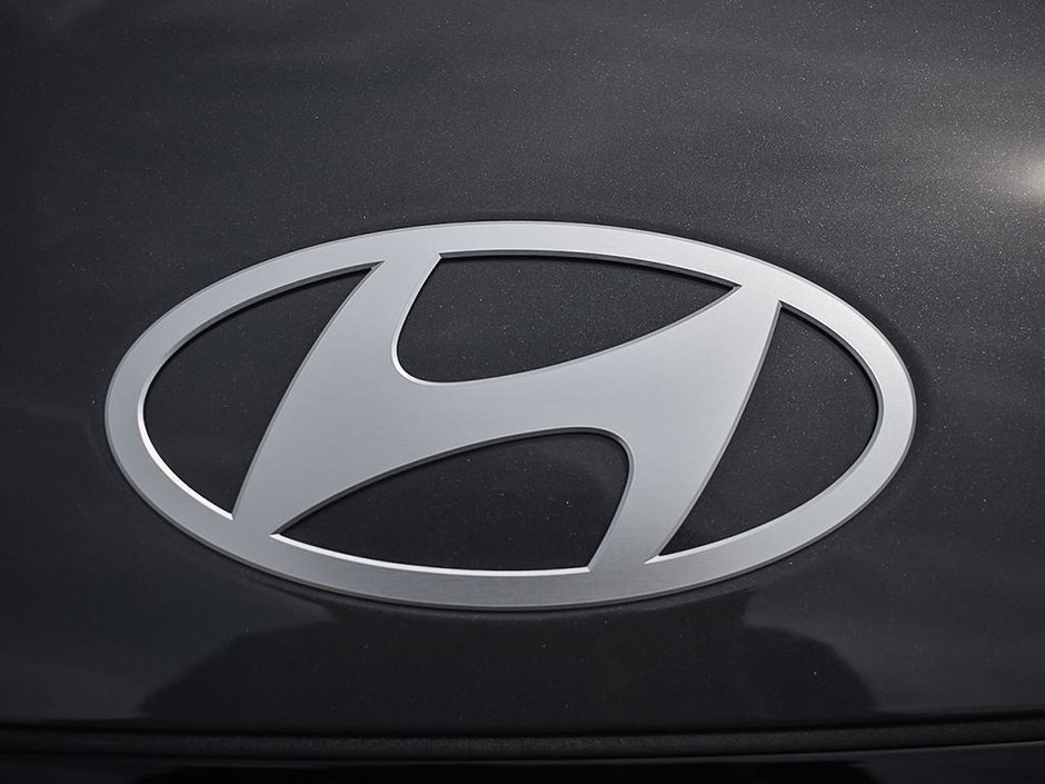 2026 Hyundai Kona Preferred-8