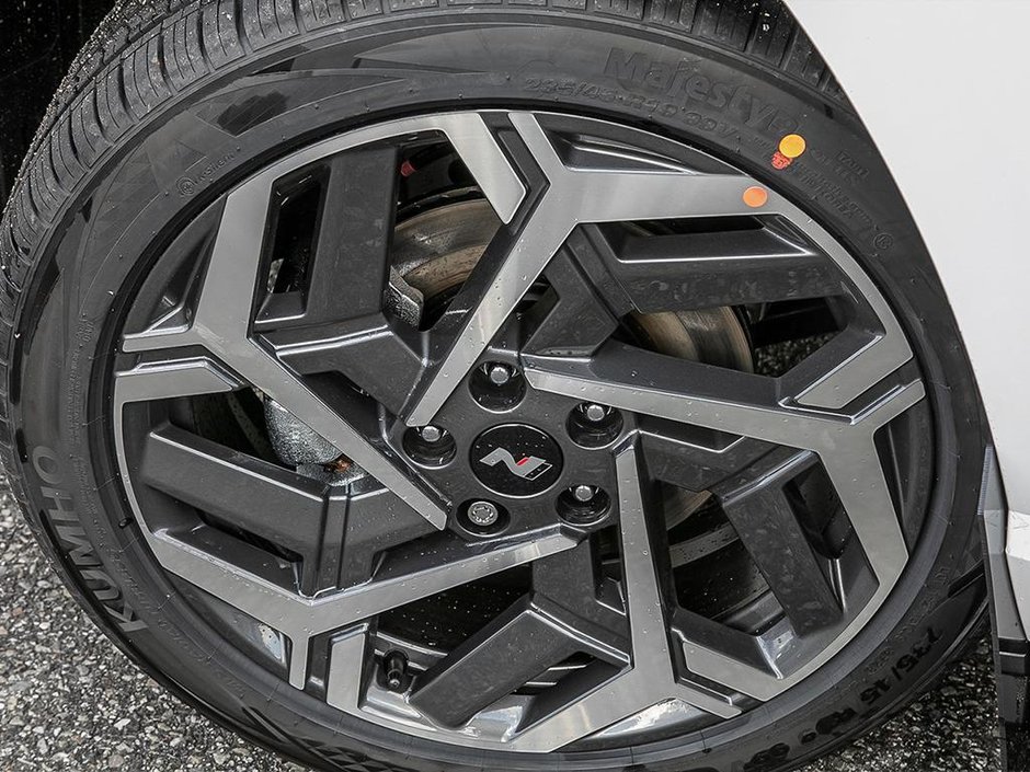2026 Hyundai Kona N Line w/ Two-Tone-8