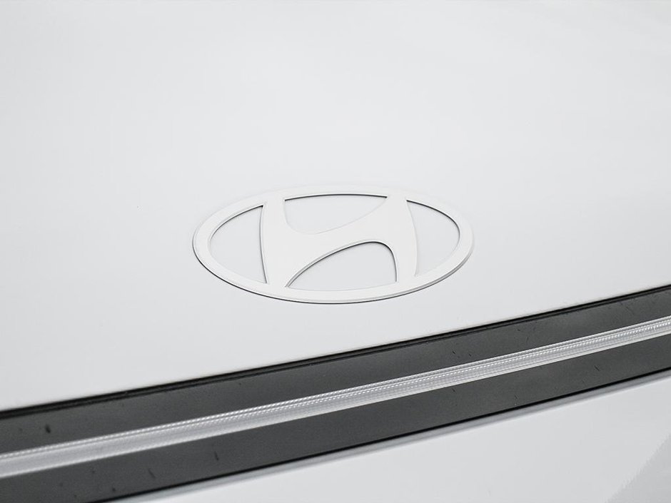 2026 Hyundai Kona Preferred-8