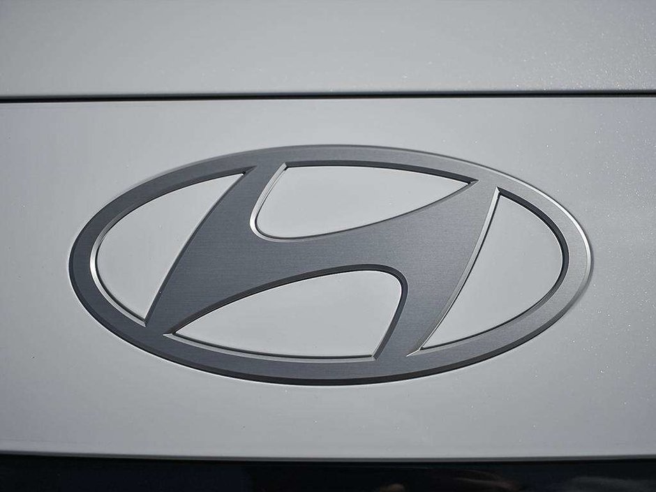 2026 Hyundai Palisade Hybrid Luxury 7 Passenger-7