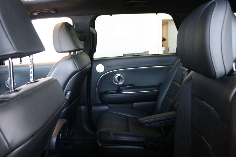 2026 Hyundai Palisade Ultimate Calligraphy 7 Passenger-14