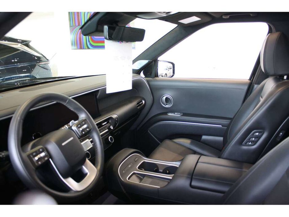 2026 Hyundai Palisade Ultimate Calligraphy 7 Passenger-2