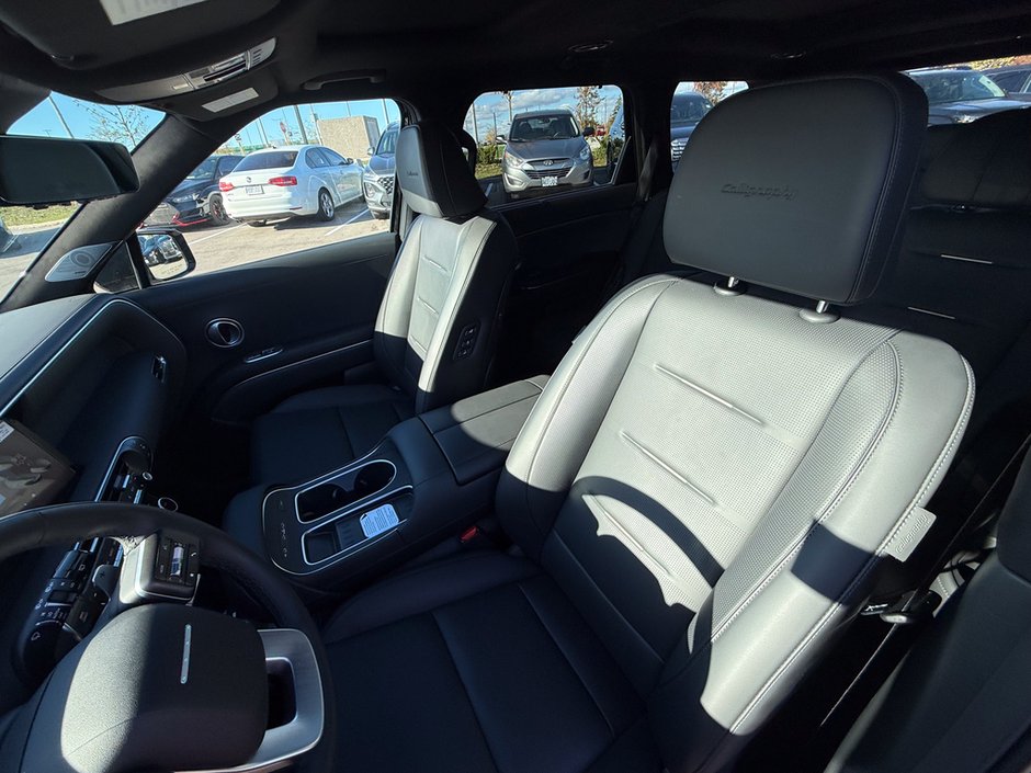 2026 Hyundai Palisade Ultimate Calligraphy 7 Passenger-10