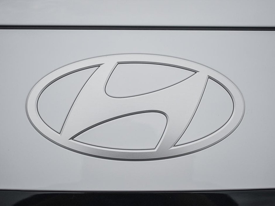 2026 Hyundai Palisade Ultimate Calligraphy 7 Passenger-8
