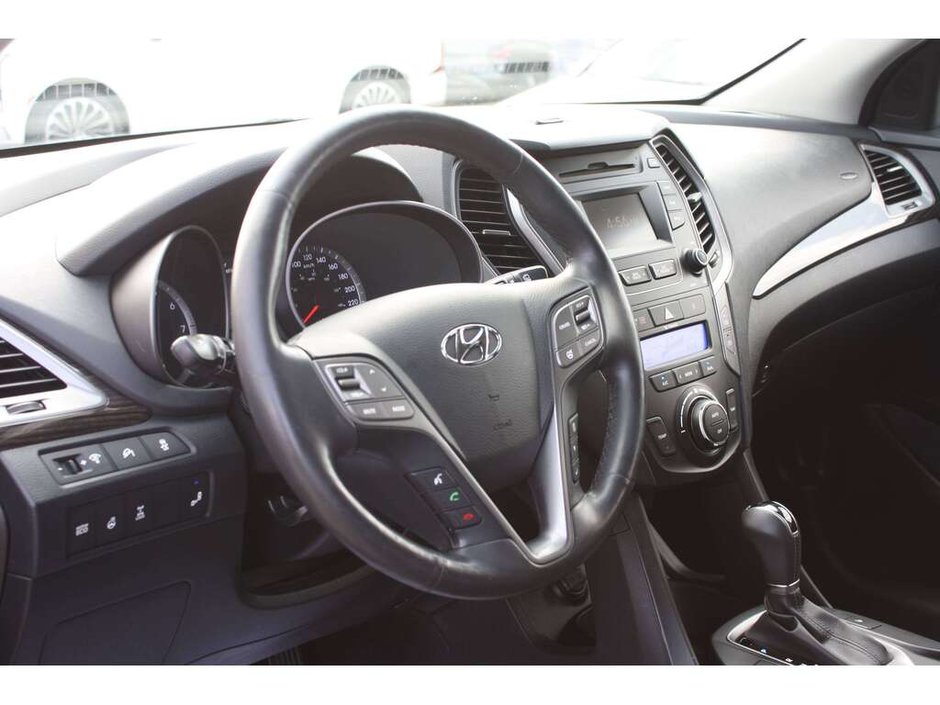 2016 Hyundai Santa Fe Sport 2.4 Luxury-12