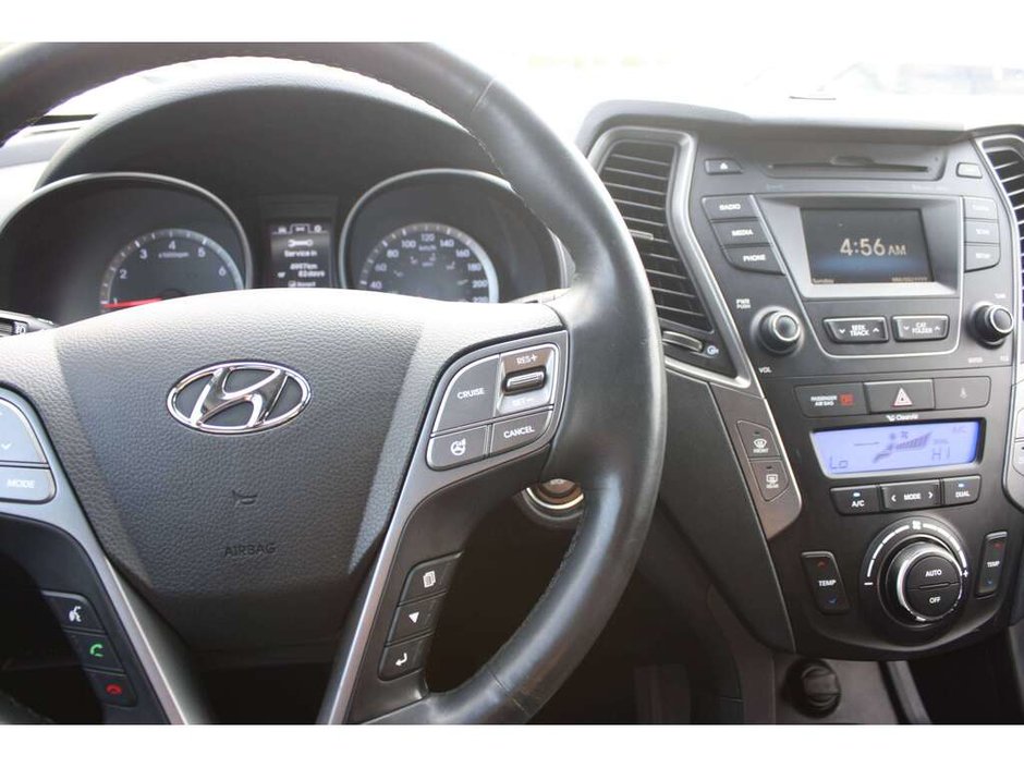 2016 Hyundai Santa Fe Sport 2.4 Luxury-15