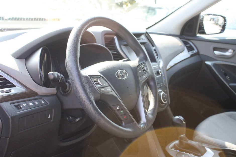 2017 Hyundai Santa Fe Sport 2.4 Base-12