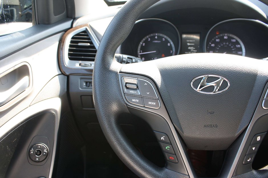 2017 Hyundai Santa Fe Sport 2.4 Base-14