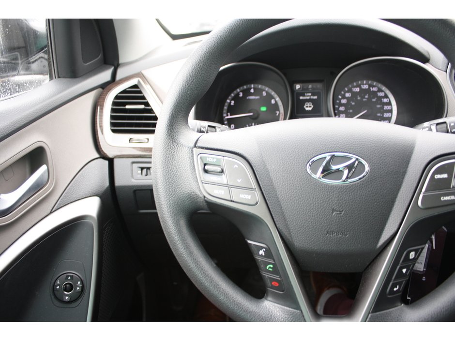 2018 Hyundai Santa Fe Sport 2.4 Base-16