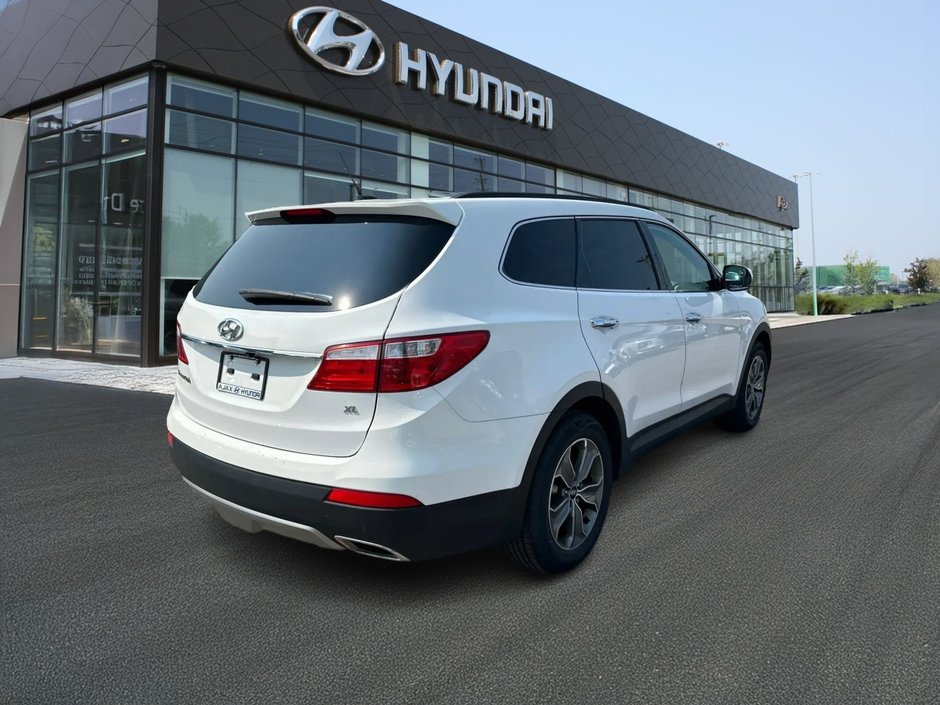 2016 Hyundai Santa Fe XL Base-4