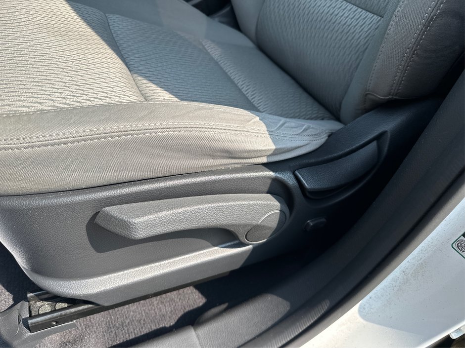 2016 Hyundai Santa Fe XL Base-15
