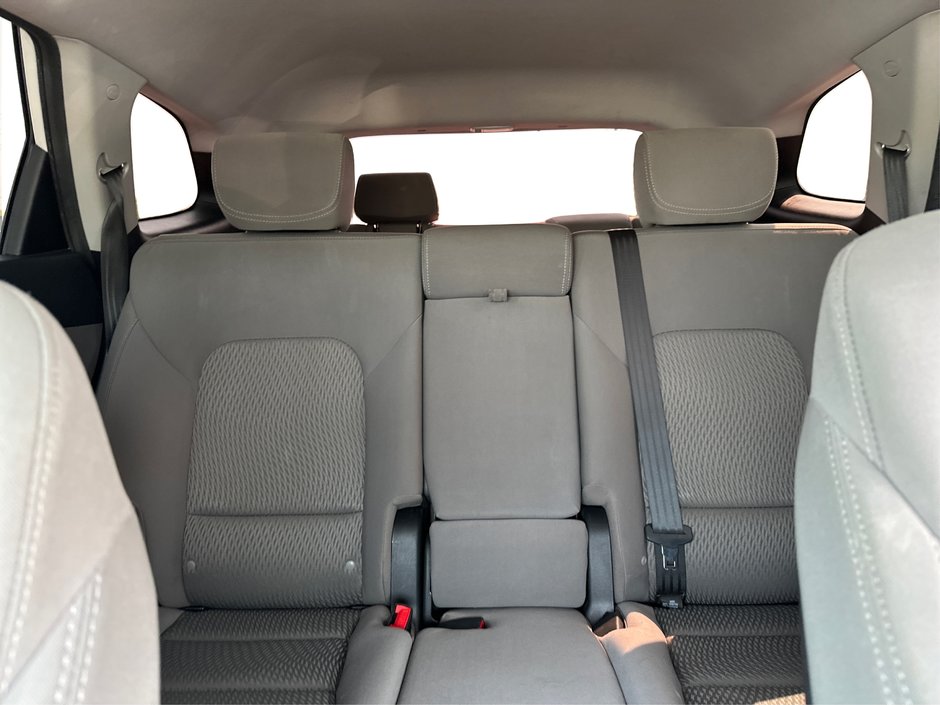 2016 Hyundai Santa Fe XL Base-10