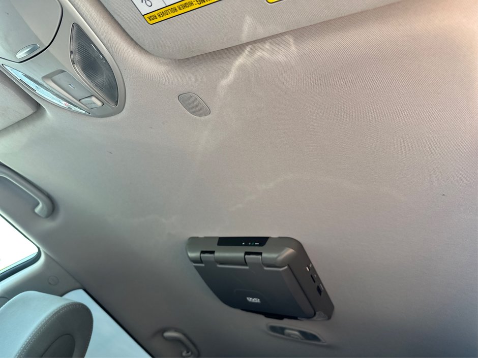 2016 Hyundai Santa Fe XL Base-16