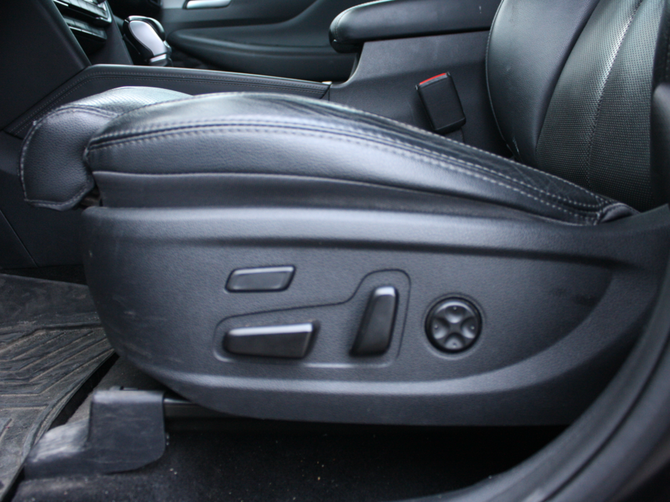 2019 Hyundai Santa Fe Ultimate-12