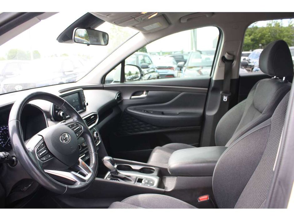 2019 Hyundai Santa Fe Essential-11