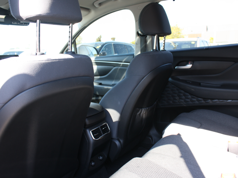 2021 Hyundai Santa Fe Preferred-19