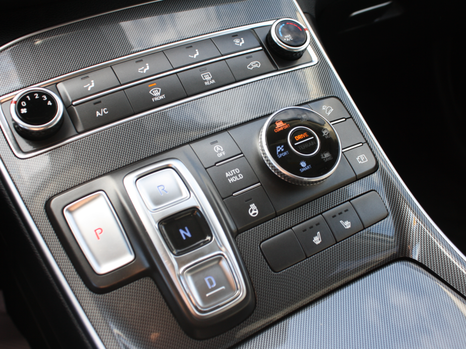 2022 Hyundai Santa Fe Essential-10