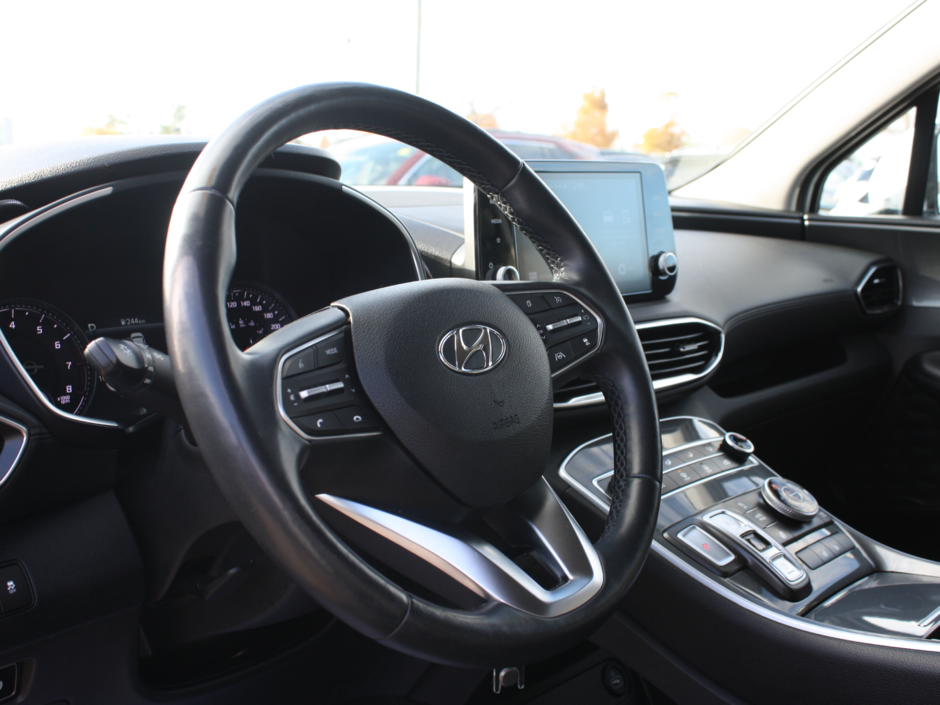 2022 Hyundai Santa Fe Essential-9