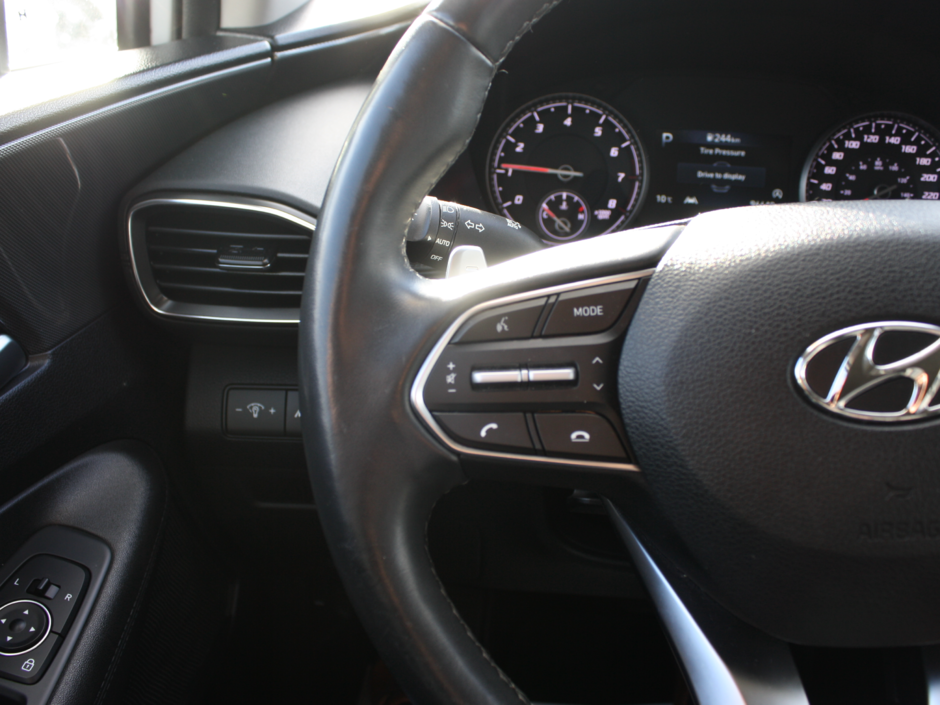 2022 Hyundai Santa Fe Essential-12
