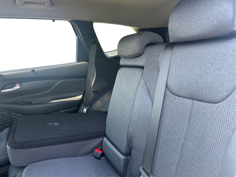 2023 Hyundai Santa Fe Preferred-9