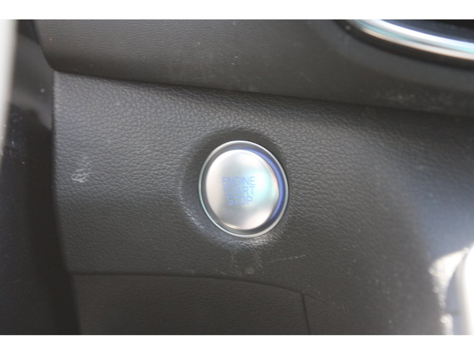 2023 Hyundai Santa Fe Preferred-13
