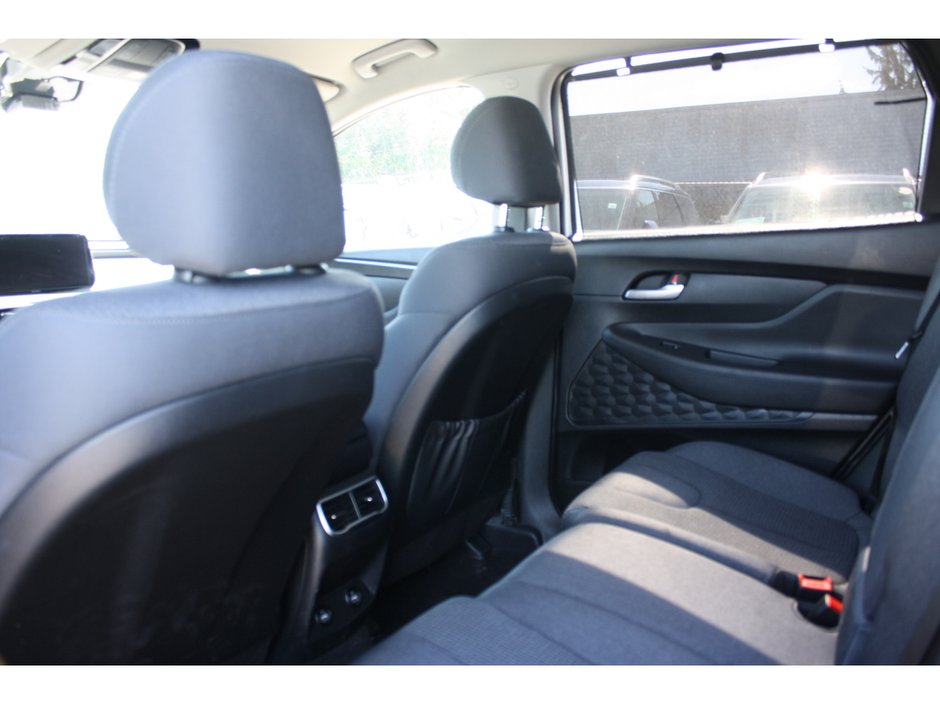 2023 Hyundai Santa Fe Preferred-7