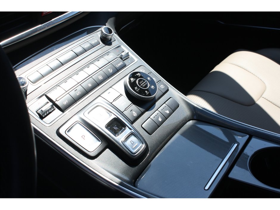 2023 Hyundai Santa Fe Preferred-11