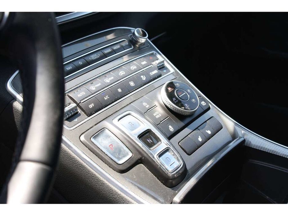 2023 Hyundai Santa Fe Preferred-11