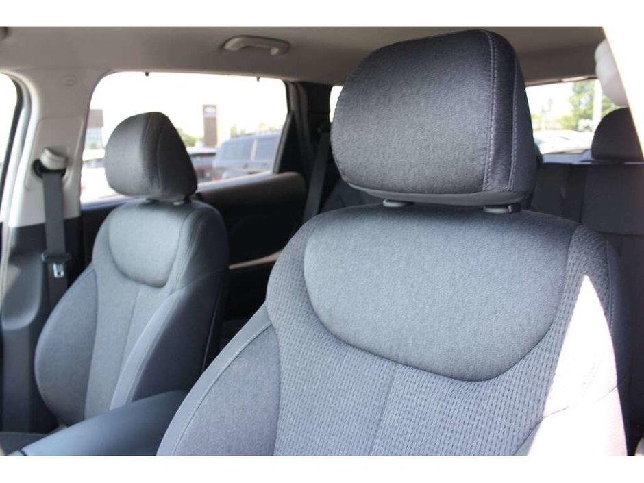 2023 Hyundai Santa Fe Preferred-9