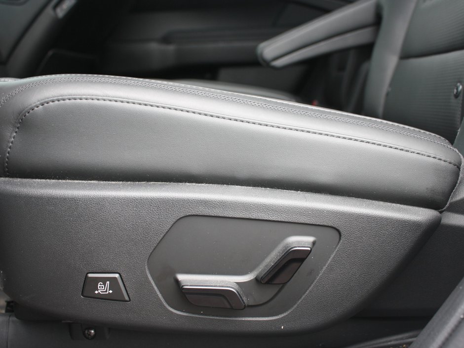 2025 Hyundai Santa Fe Ultimate-25