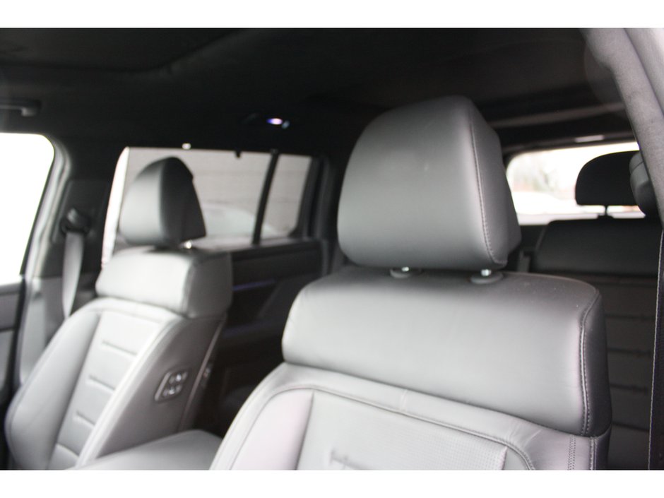 2025 Hyundai Santa Fe Ultimate-6