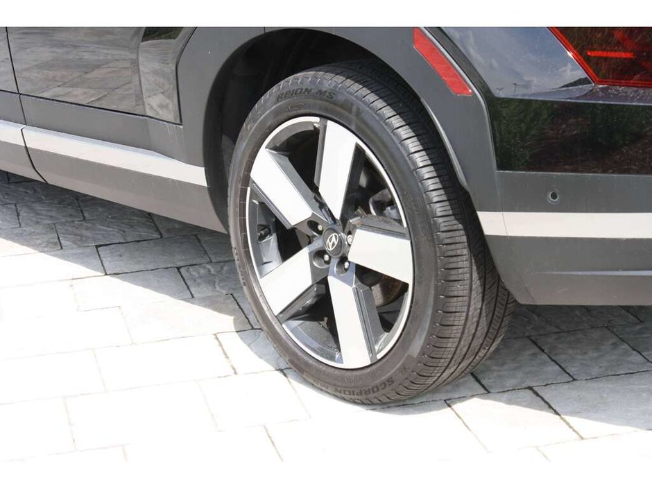 2025 Hyundai Santa Fe Luxury-2