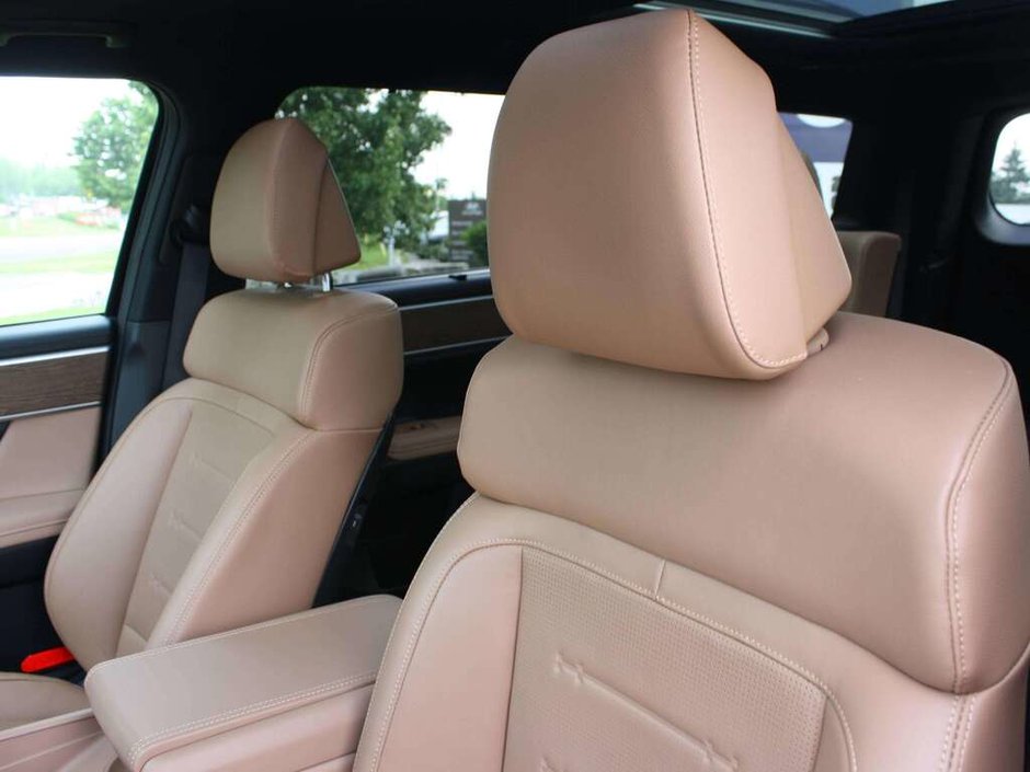 2025 Hyundai Santa Fe Luxury-6
