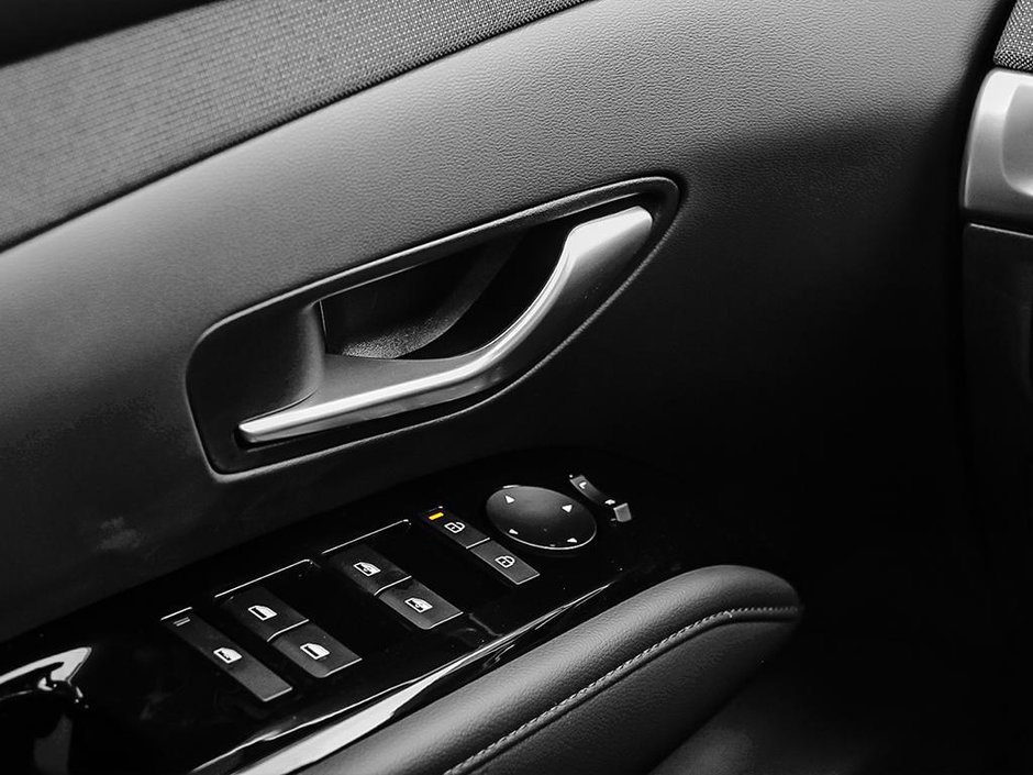 2025 Hyundai Tucson Hybrid Ultimate-14