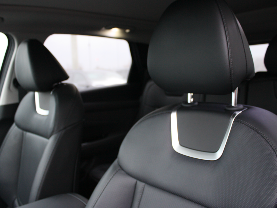 2025 Hyundai Tucson Hybrid Ultimate-8