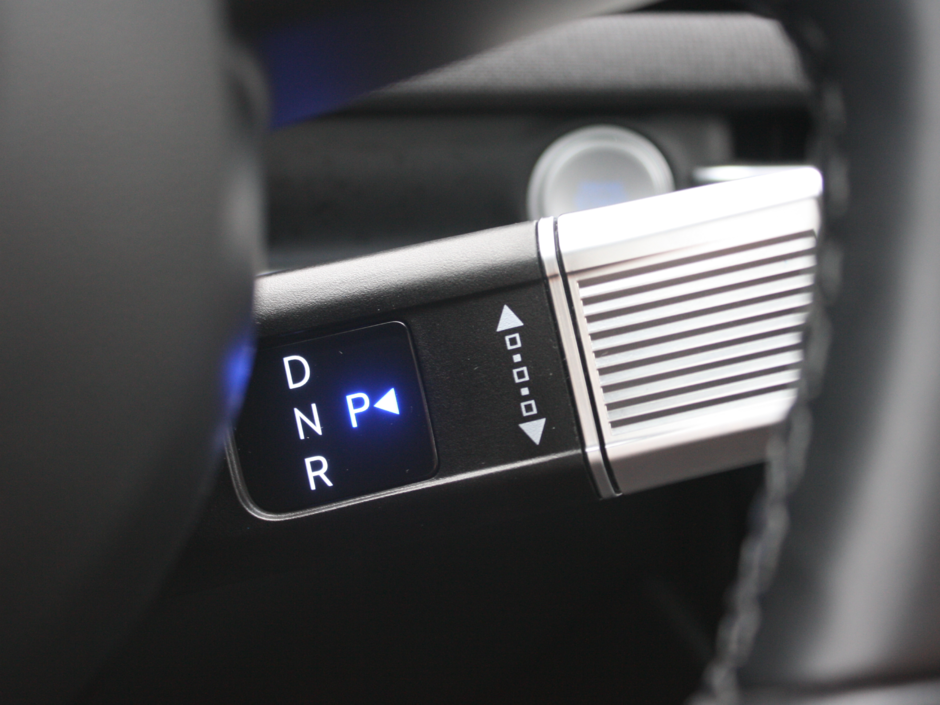 2025 Hyundai Tucson Hybrid Ultimate-12