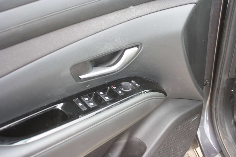 2025 Hyundai Tucson Hybrid Ultimate-8