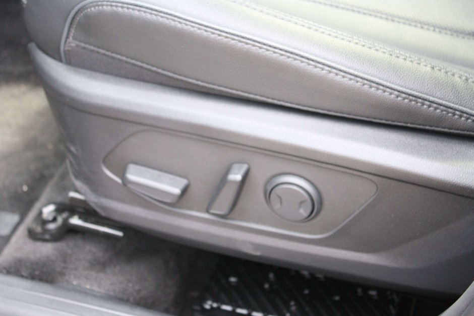 2026 Hyundai Tucson Hybrid Ultimate-9
