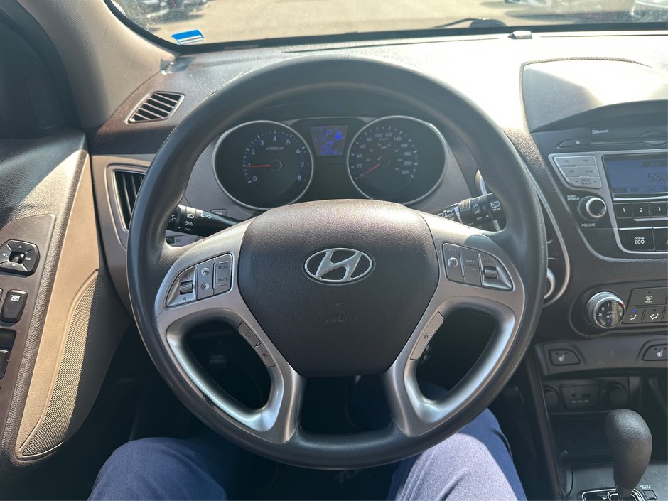 2013 Hyundai Tucson GL-13