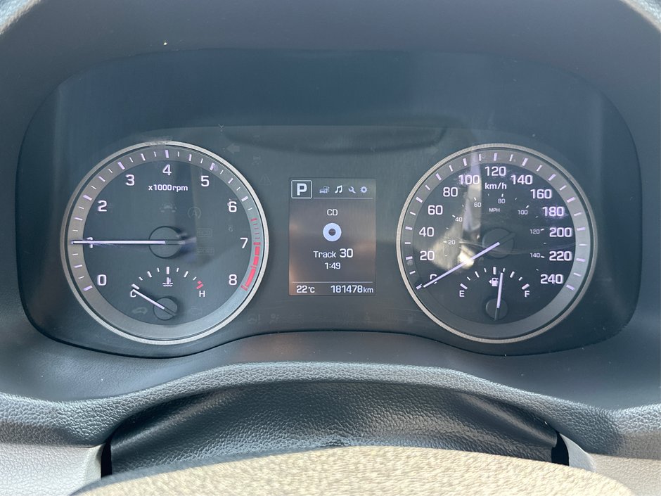 2016 Hyundai Tucson Base-12