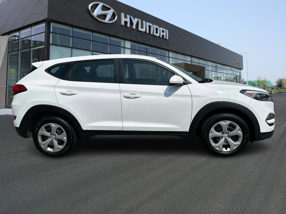 2016 Hyundai Tucson Base-3