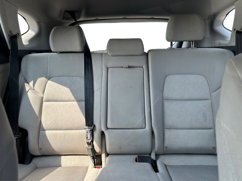 2016 Hyundai Tucson Base-10